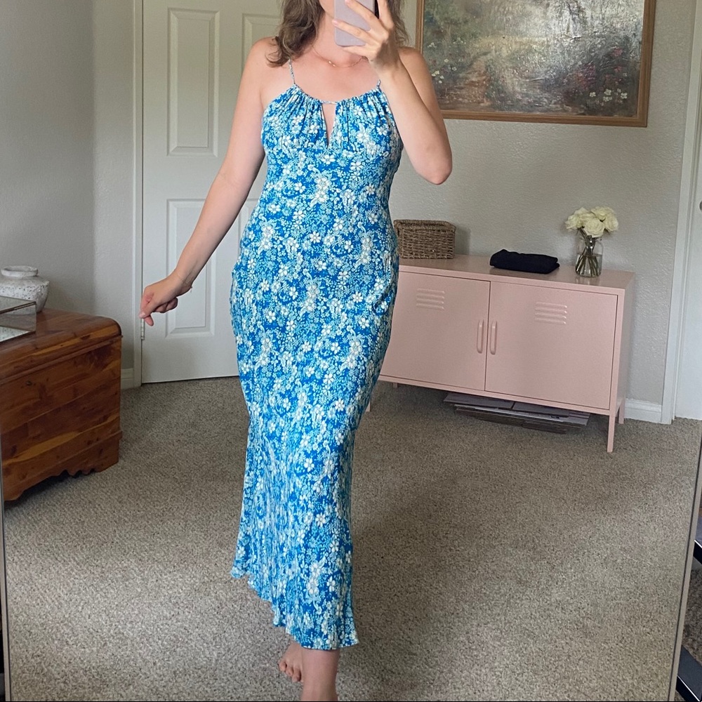 FREE PEOPLE | Gorgeous Blue Floral Fitted Dress